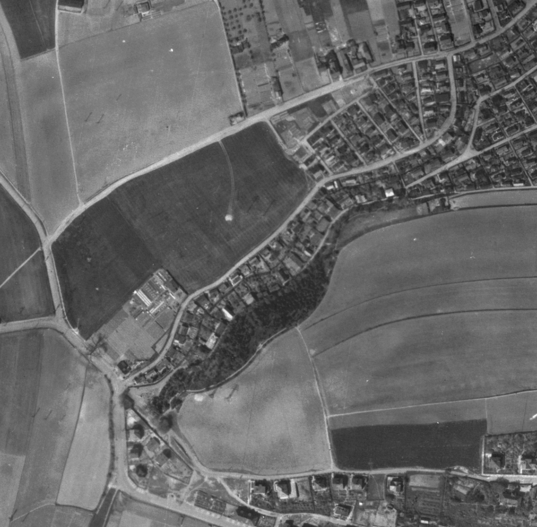 nouzova-kolonie-pod-lesikem-letecky-snimek-1945