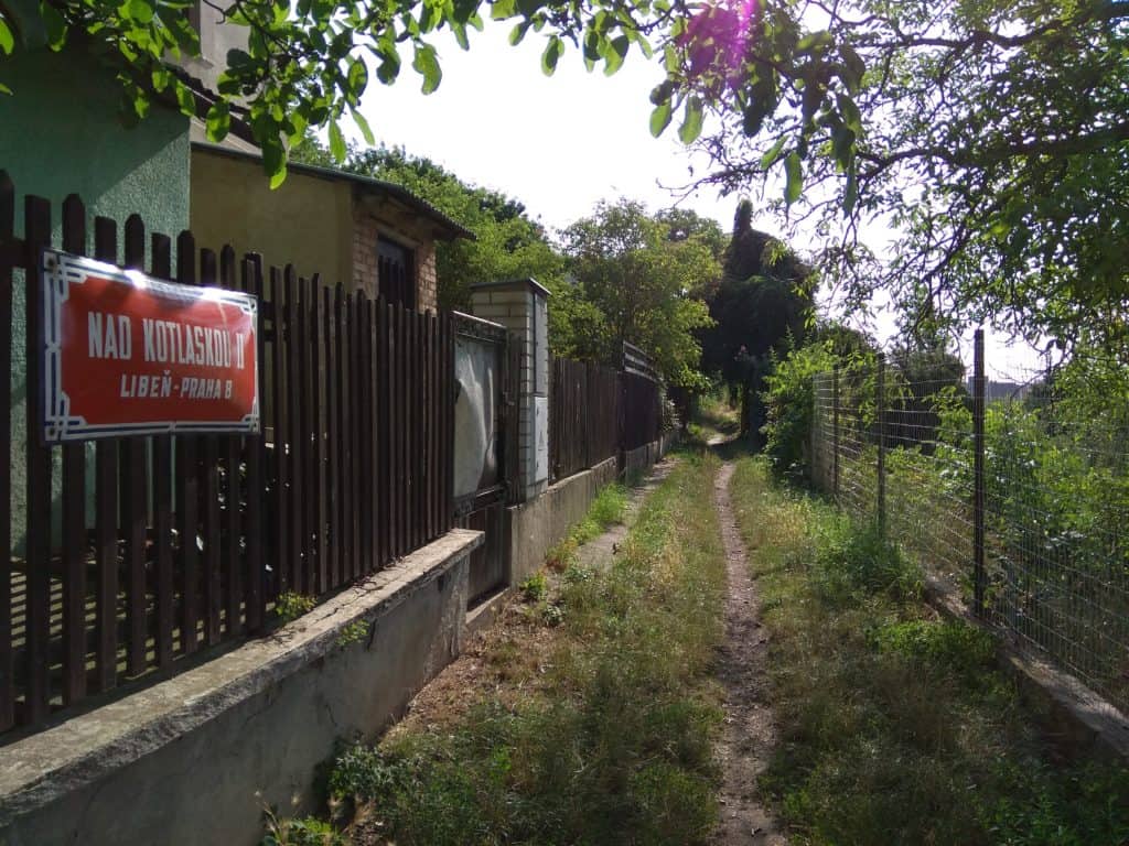 nouzova-kolonie-na-kotlasce-domy