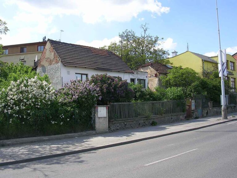 bohdalecka-94-domek