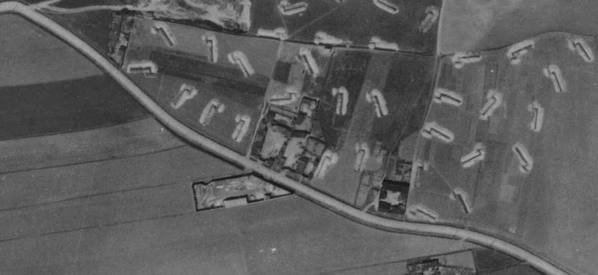 nouzova-kolonie-k-vackovu-letecky-snimek-1945
