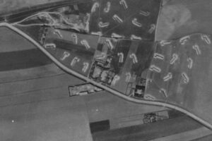 nouzova-kolonie-k-vackovu-letecky-snimek-1945