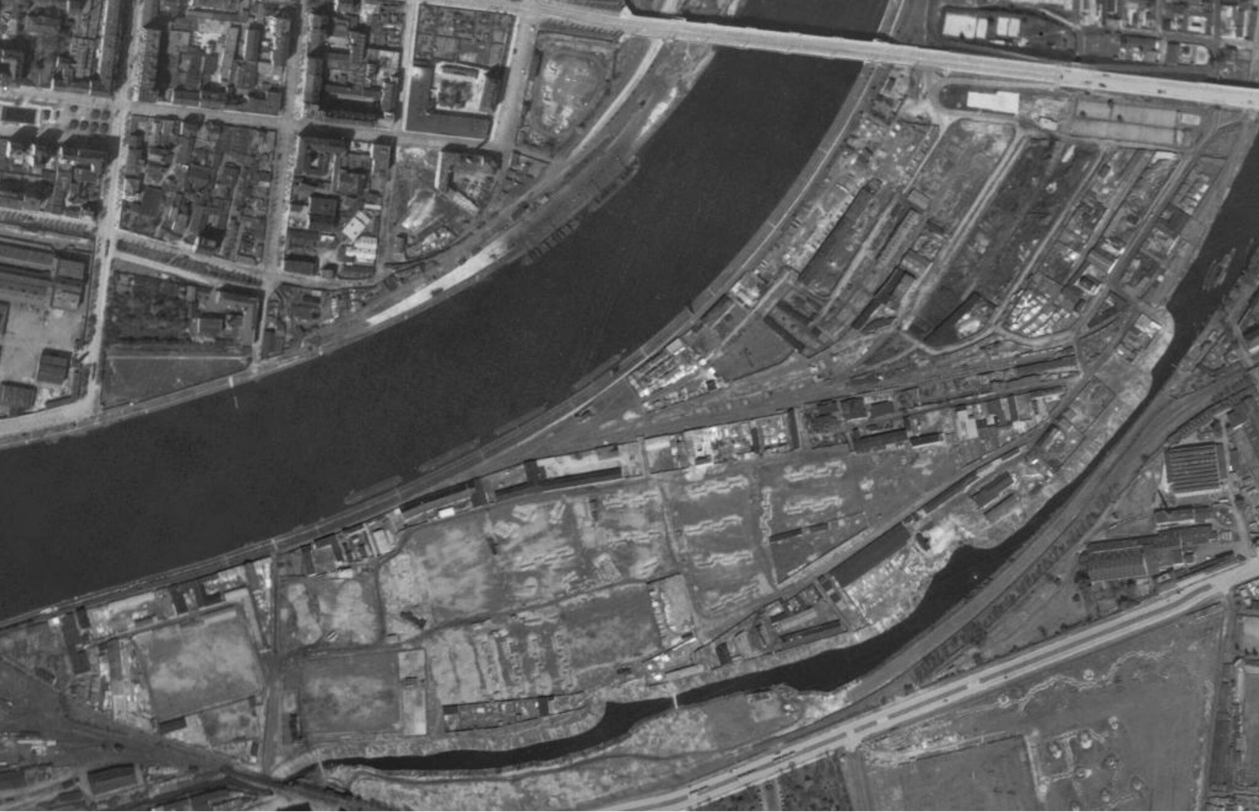 nouzova-kolonie-na-maninach-letecky-snimek-1945