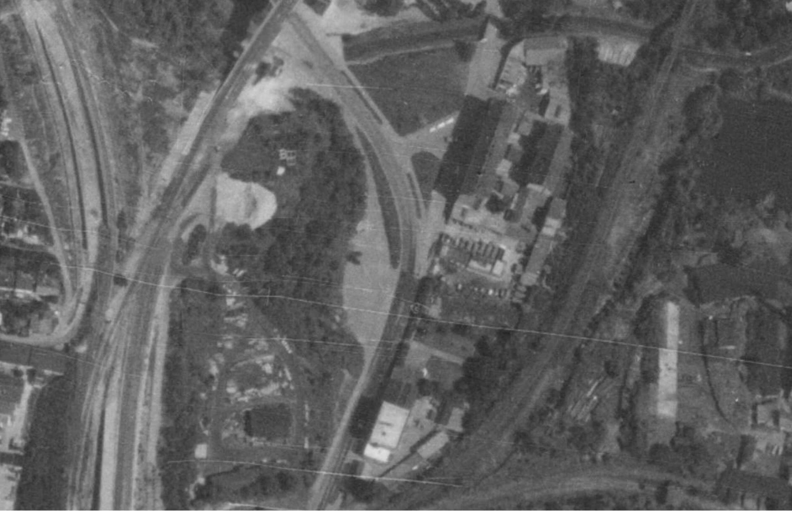 nouzova-kolonie-nad-kolcavkou-letecky-snimek-1975