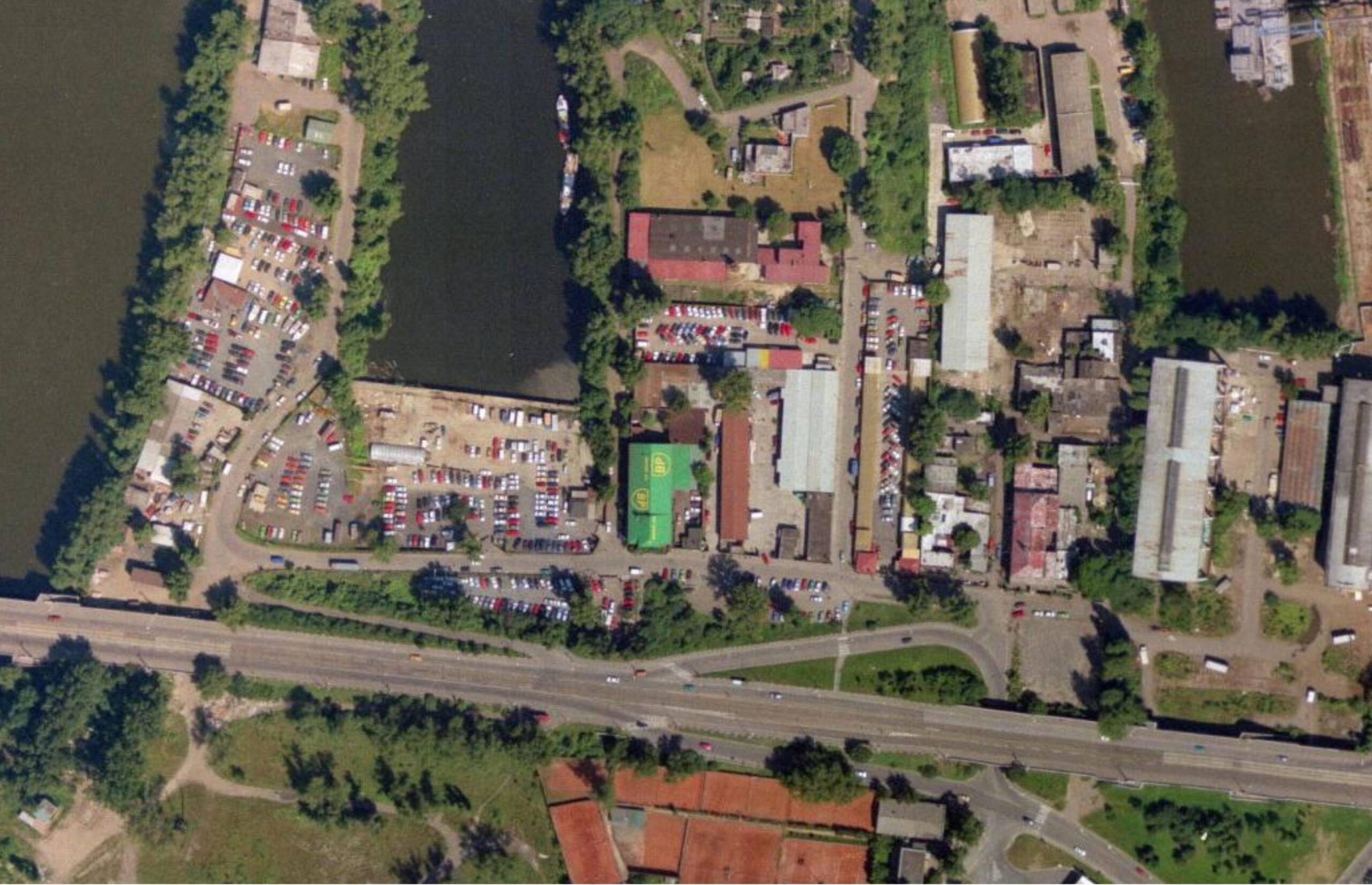 nouzova-kolonie-libensky-ostrov-letecky-snimek-1996