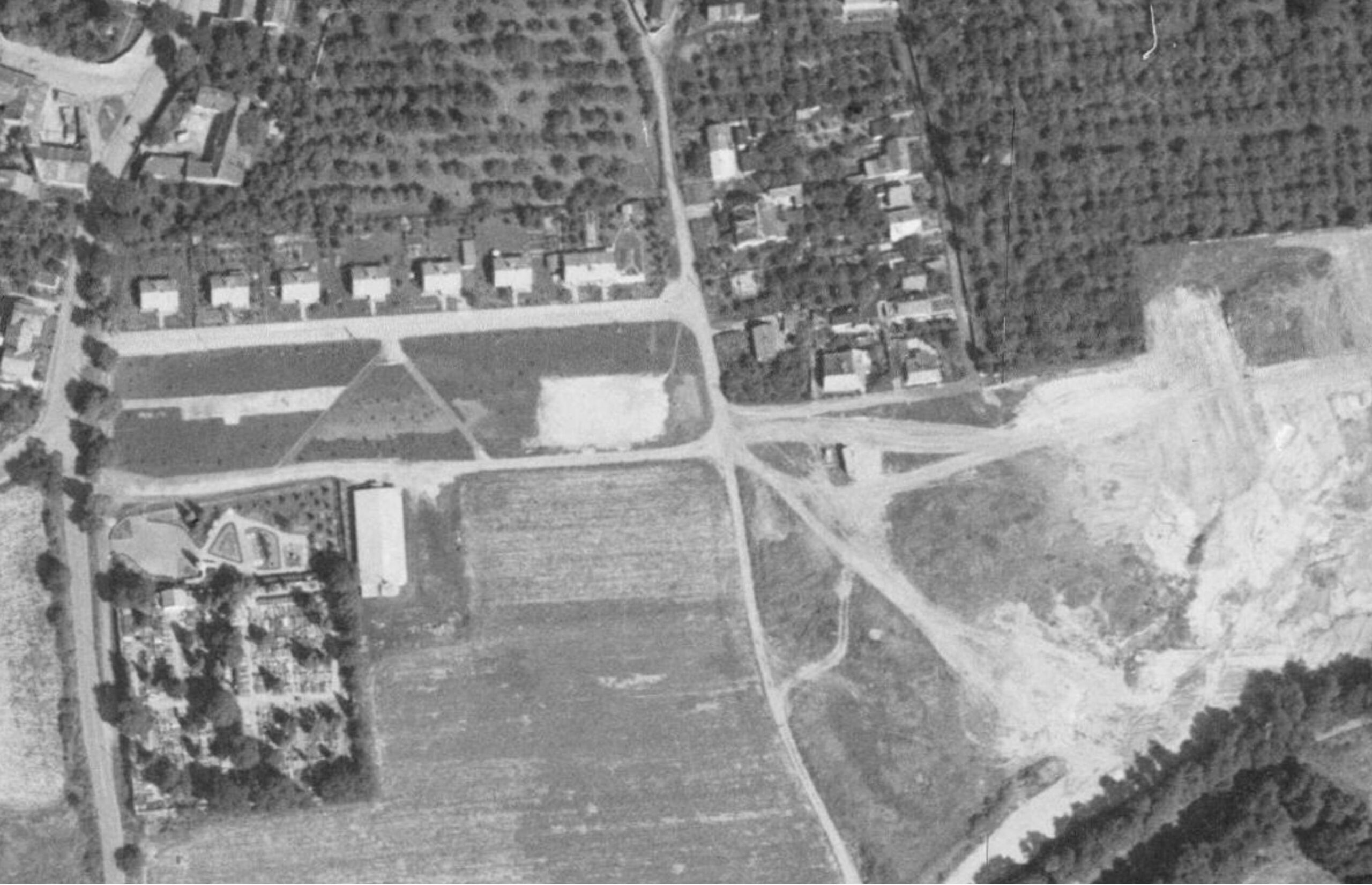 nouzova-kolonie-za-hrbitovem-letecky-snimek-1966