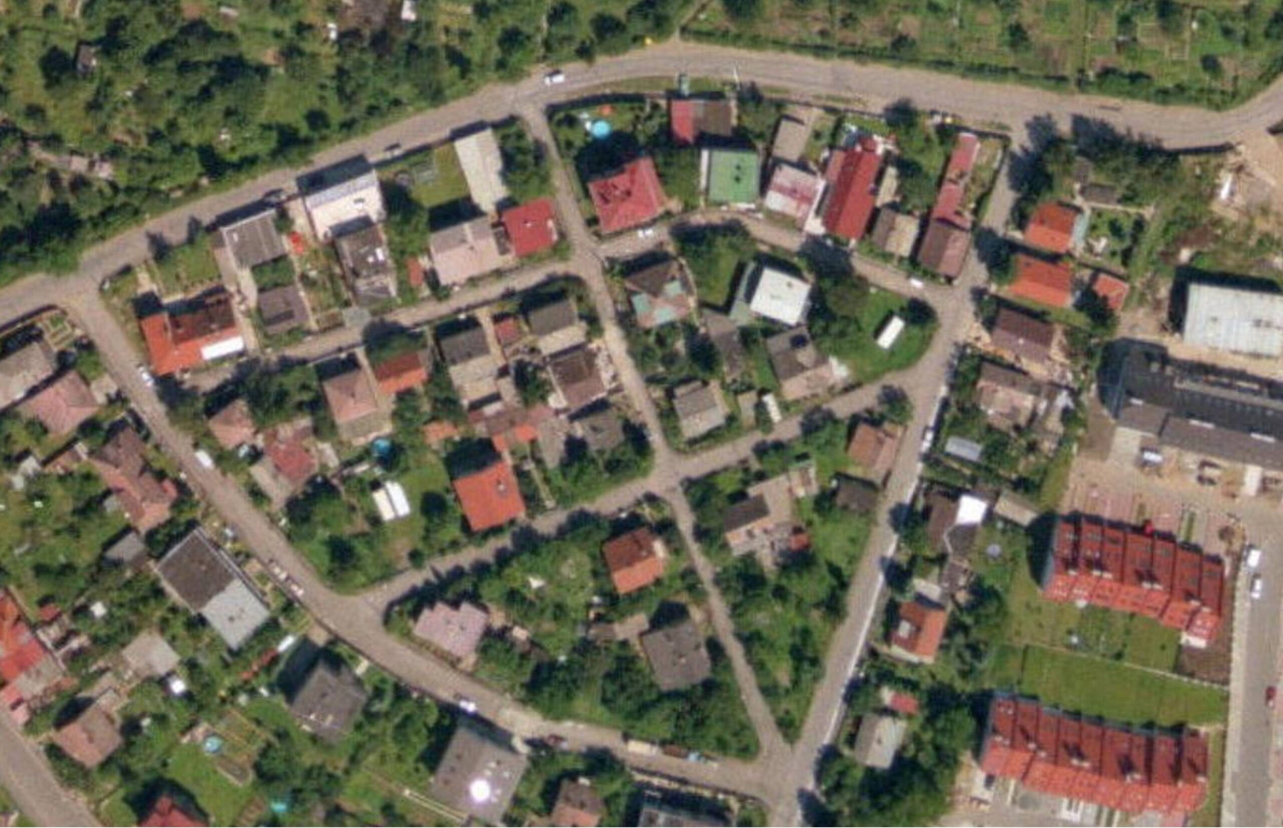 nouzova-kolonie-fialka-1996